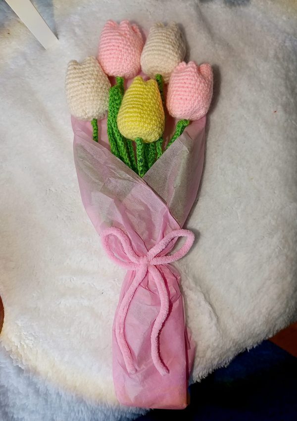 Pastel Tulip Bouquet - Image 4